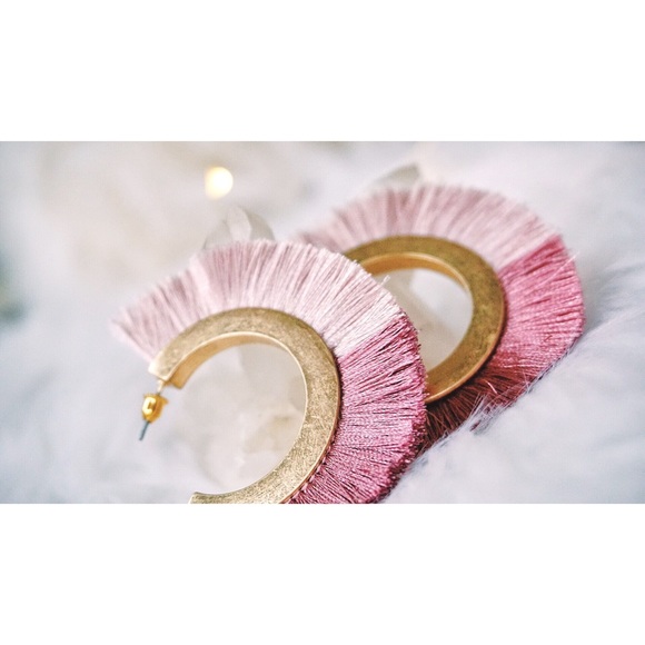 NEW! Pink Two Tone Hoop Tassel Earrings Gold - Picture 3 of 8